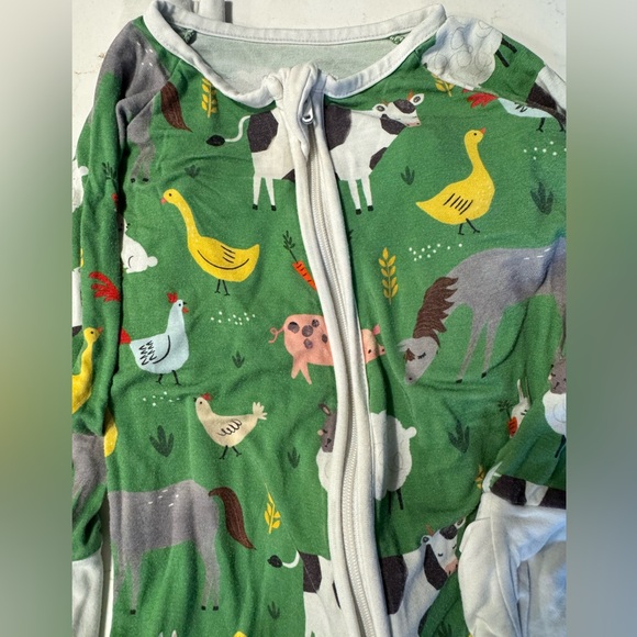 VGUC Little Sleepies Zippy - size 6-12 months - Picture 1 of 3